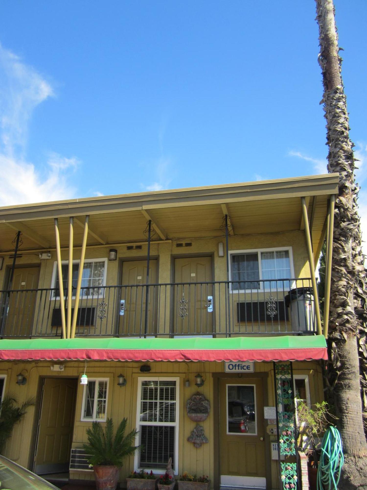 Civic Center Lodge / Lake Merritt Bart Oakland Exterior photo